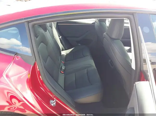 5YJ3E1EB8SF953820 2025 TESLA MODEL 3 - Image 8