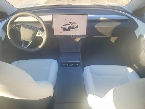5YJ3E1EB8SF968284 2025 TESLA MODEL 3 - Image 8