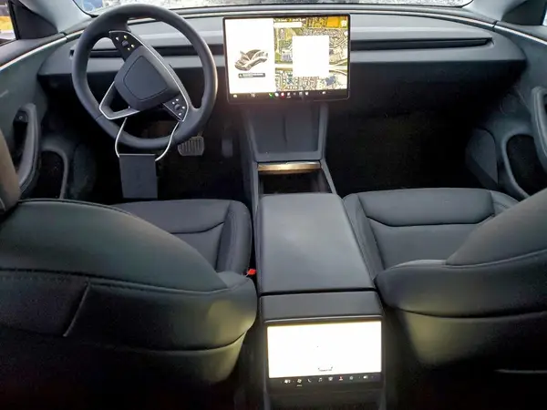 5YJ3E1EB8SF989717 2025 TESLA MODEL 3 - Image 8