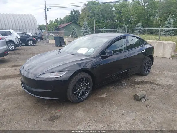 5YJ3E1EB8TF173592 2026 TESLA MODEL 3 - Image 2