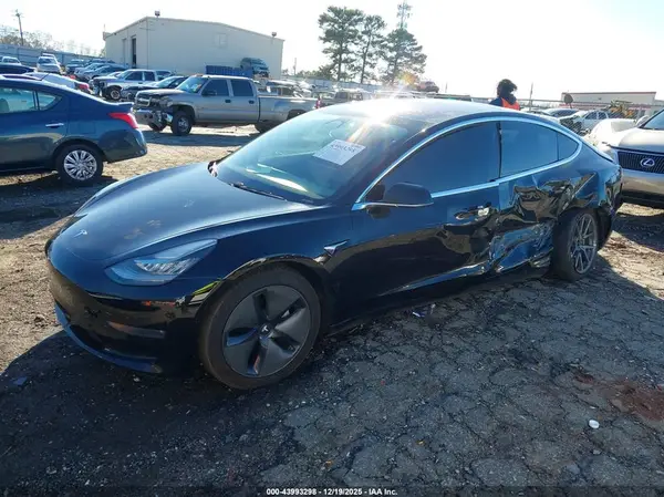 5YJ3E1EB9JF054737 2018 TESLA MODEL 3 - Image 2