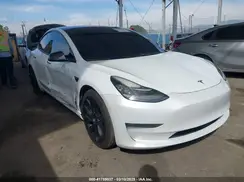5YJ3E1EB9JF064085 2018 TESLA MODEL 3