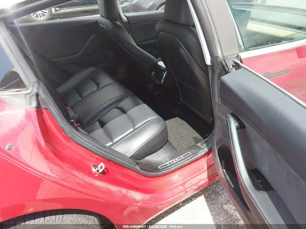 5YJ3E1EB9JF064247 2018 TESLA MODEL 3 - Image 8