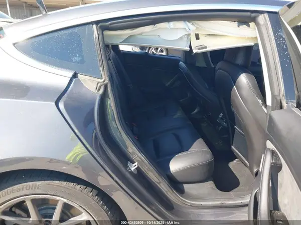 5YJ3E1EB9JF065902 2018 TESLA MODEL 3 - Image 8