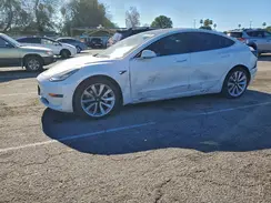 5YJ3E1EB9JF067682 2018 TESLA MODEL 3