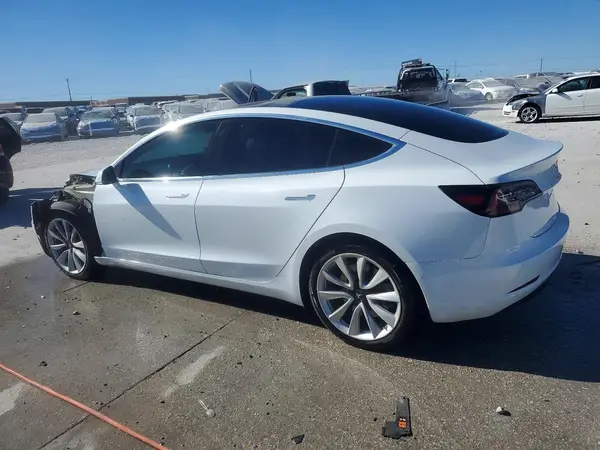 5YJ3E1EB9JF067746 2018 TESLA MODEL 3 - Image 2