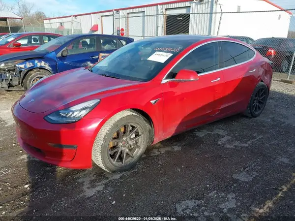 5YJ3E1EB9JF069559 2018 TESLA MODEL 3 - Image 2