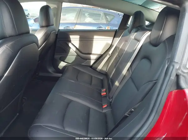 5YJ3E1EB9JF069559 2018 TESLA MODEL 3 - Image 8