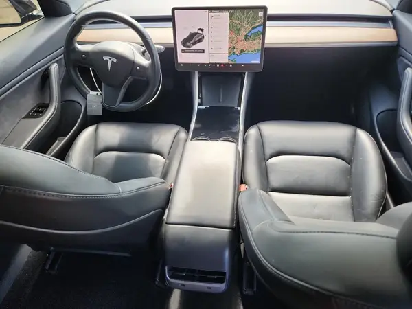 5YJ3E1EB9JF071568 2018 TESLA MODEL 3 - Image 8