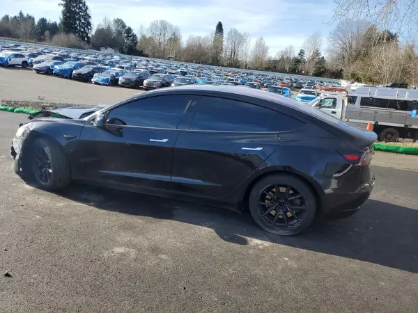 5YJ3E1EB9JF071912 2018 TESLA MODEL 3 - Image 2