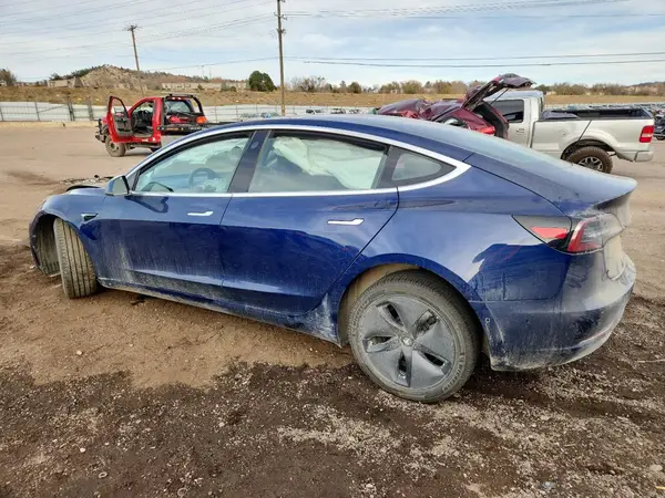 5YJ3E1EB9JF073515 2018 TESLA MODEL 3 - Image 2