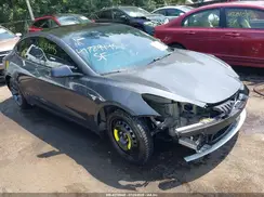 5YJ3E1EB9JF073661 2018 TESLA MODEL 3