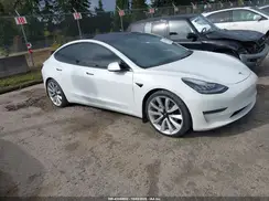 5YJ3E1EB9JF073899 2018 TESLA MODEL 3