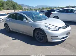 5YJ3E1EB9JF073966 2018 TESLA MODEL 3