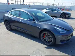 5YJ3E1EB9JF075300 2018 TESLA MODEL 3