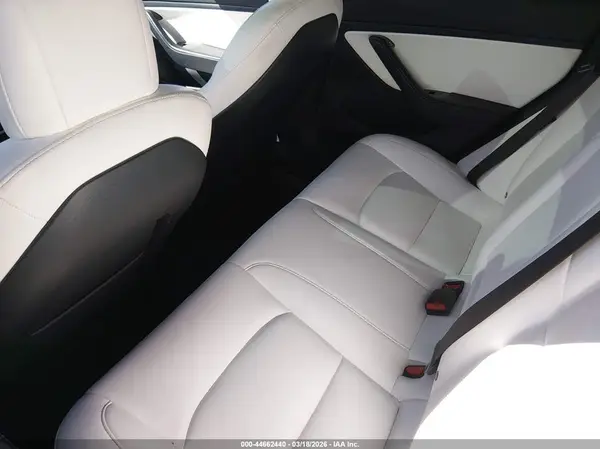 5YJ3E1EB9JF079279 2018 TESLA MODEL 3 - Image 8
