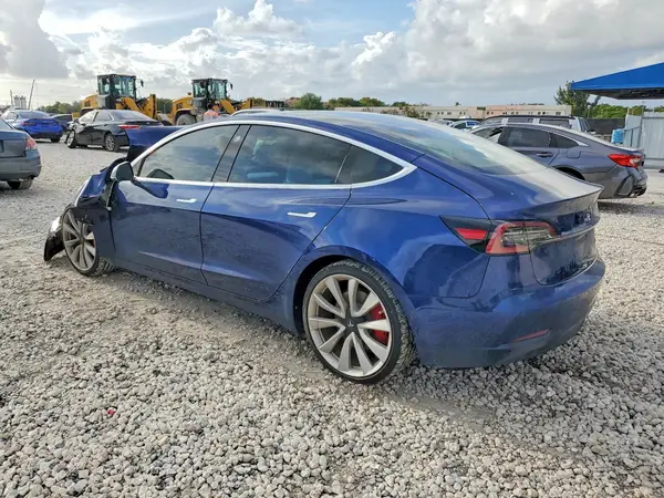 5YJ3E1EB9JF080884 2018 TESLA MODEL 3 - Image 2