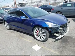 5YJ3E1EB9JF081050 2018 TESLA MODEL 3