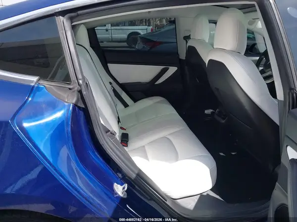 5YJ3E1EB9JF081050 2018 TESLA MODEL 3 - Image 8