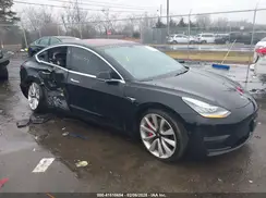 5YJ3E1EB9JF081811 2018 TESLA MODEL 3