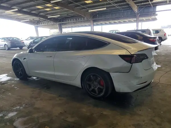 5YJ3E1EB9JF084305 2018 TESLA MODEL 3 - Image 2