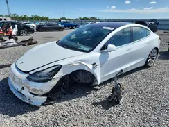 5YJ3E1EB9JF084465 2018 TESLA MODEL 3