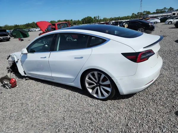 5YJ3E1EB9JF084465 2018 TESLA MODEL 3 - Image 2