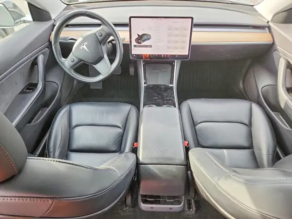 5YJ3E1EB9JF086555 2018 TESLA MODEL 3 - Image 8