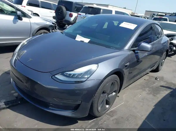 5YJ3E1EB9JF087012 2018 TESLA MODEL 3 - Image 2