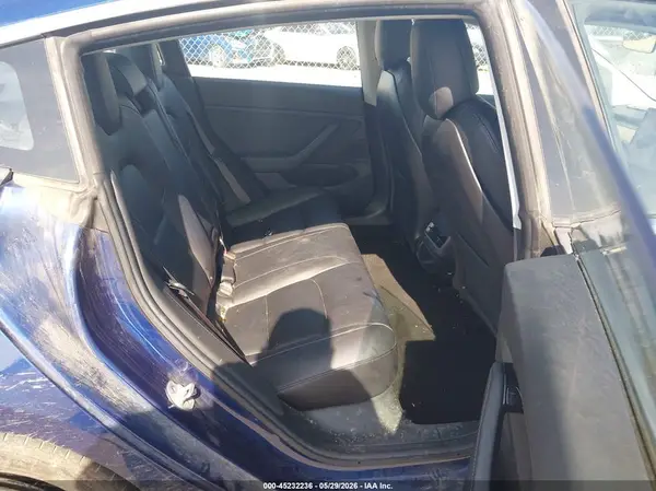 5YJ3E1EB9JF088578 2018 TESLA MODEL 3 - Image 8