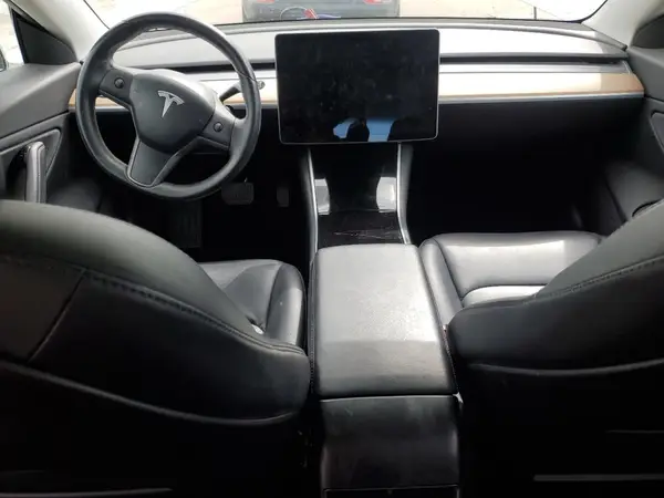 5YJ3E1EB9JF088855 2018 TESLA MODEL 3 - Image 8