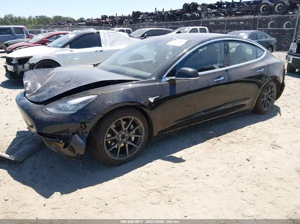 5YJ3E1EB9JF089682 2018 TESLA MODEL 3 - Image 2