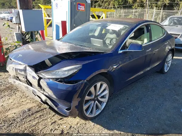 5YJ3E1EB9JF090153 2018 TESLA MODEL 3 - Image 2