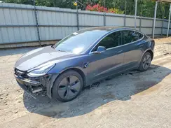 5YJ3E1EB9JF093182 2018 TESLA MODEL 3