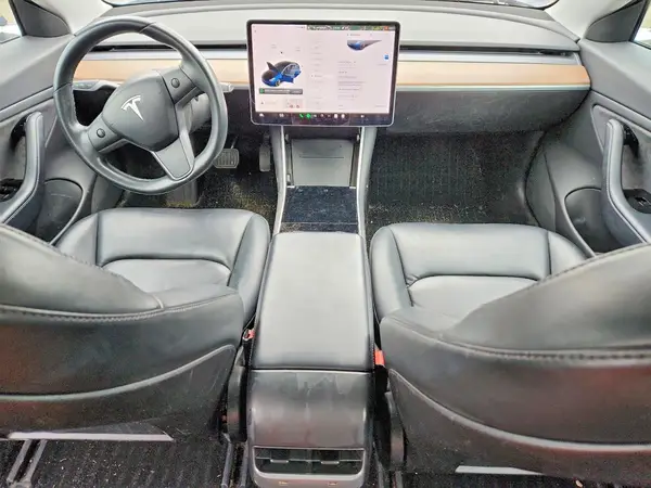 5YJ3E1EB9JF093621 2018 TESLA MODEL 3 - Image 8