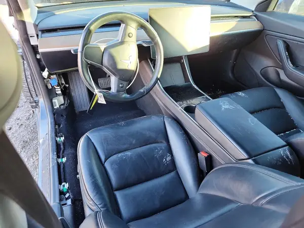 5YJ3E1EB9JF094090 2018 TESLA MODEL 3 - Image 8