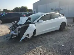 5YJ3E1EB9JF096762 2018 TESLA MODEL 3