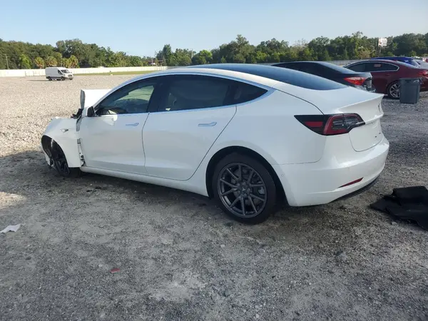 5YJ3E1EB9JF096762 2018 TESLA MODEL 3 - Image 2