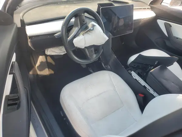 5YJ3E1EB9JF096762 2018 TESLA MODEL 3 - Image 8