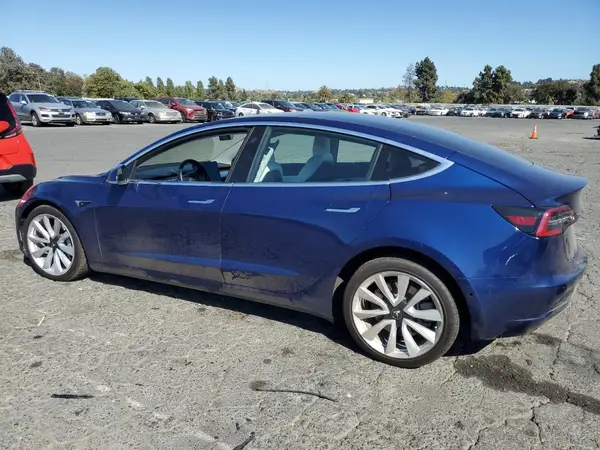 5YJ3E1EB9JF097684 2018 TESLA MODEL 3 - Image 2
