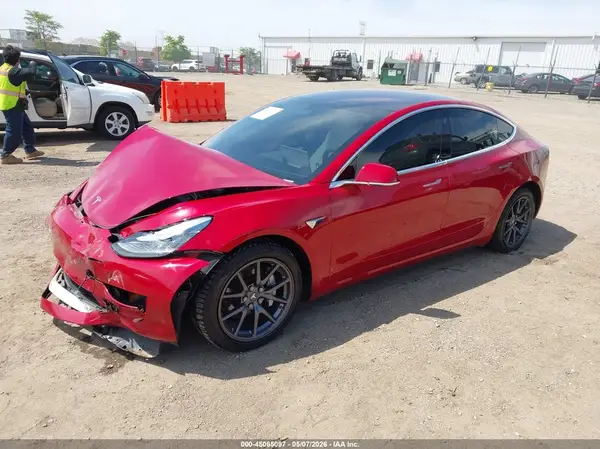 5YJ3E1EB9JF099581 2018 TESLA MODEL 3 - Image 2