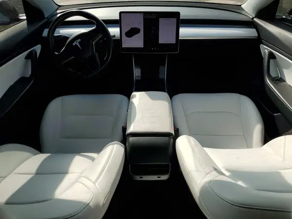 5YJ3E1EB9JF099676 2018 TESLA MODEL 3 - Image 8