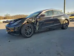 5YJ3E1EB9JF103127 2018 TESLA MODEL 3