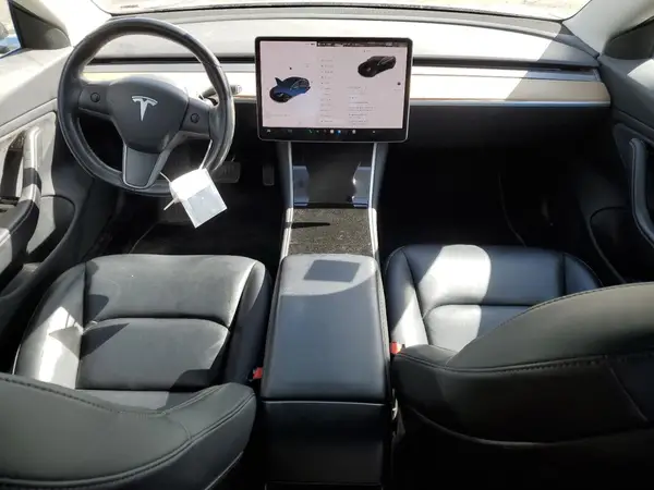 5YJ3E1EB9JF103256 2018 TESLA MODEL 3 - Image 8