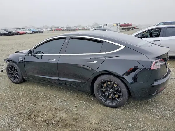 5YJ3E1EB9JF103452 2018 TESLA MODEL 3 - Image 2
