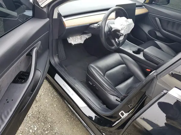 5YJ3E1EB9JF103452 2018 TESLA MODEL 3 - Image 8