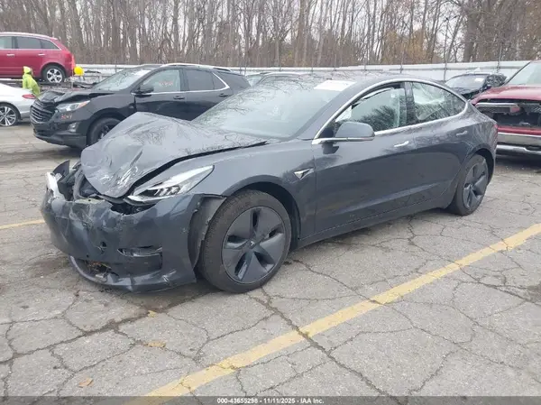 5YJ3E1EB9JF103709 2018 TESLA MODEL 3 - Image 2