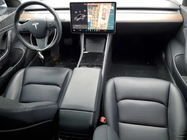 5YJ3E1EB9JF103757 2018 TESLA MODEL 3 - Image 8