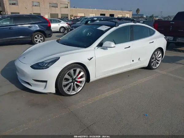 5YJ3E1EB9JF106531 2018 TESLA MODEL 3 - Image 2