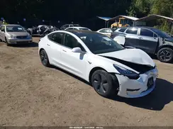 5YJ3E1EB9JF108537 2018 TESLA MODEL 3